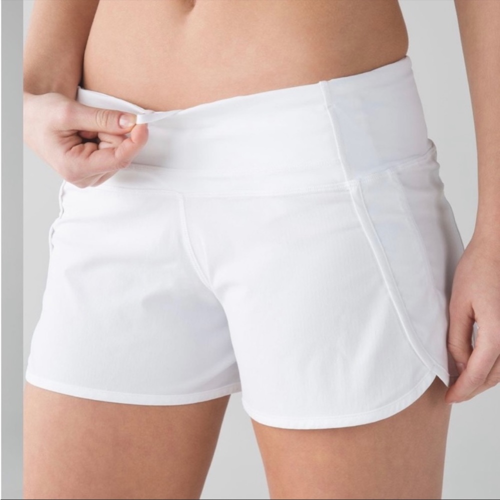 Lululemon Run Times Shorts White Pre-Owned Size 6